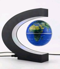 MAPPA MONDO LIEVITANTE LAMPADA